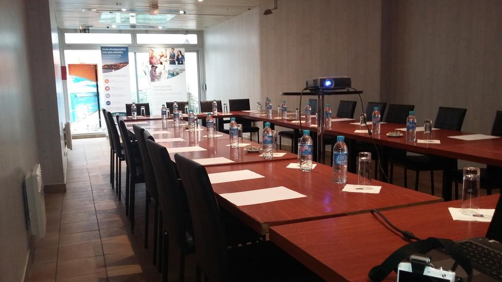 Comfort Hotel Rosporden Concarneau Zewnętrze zdjęcie