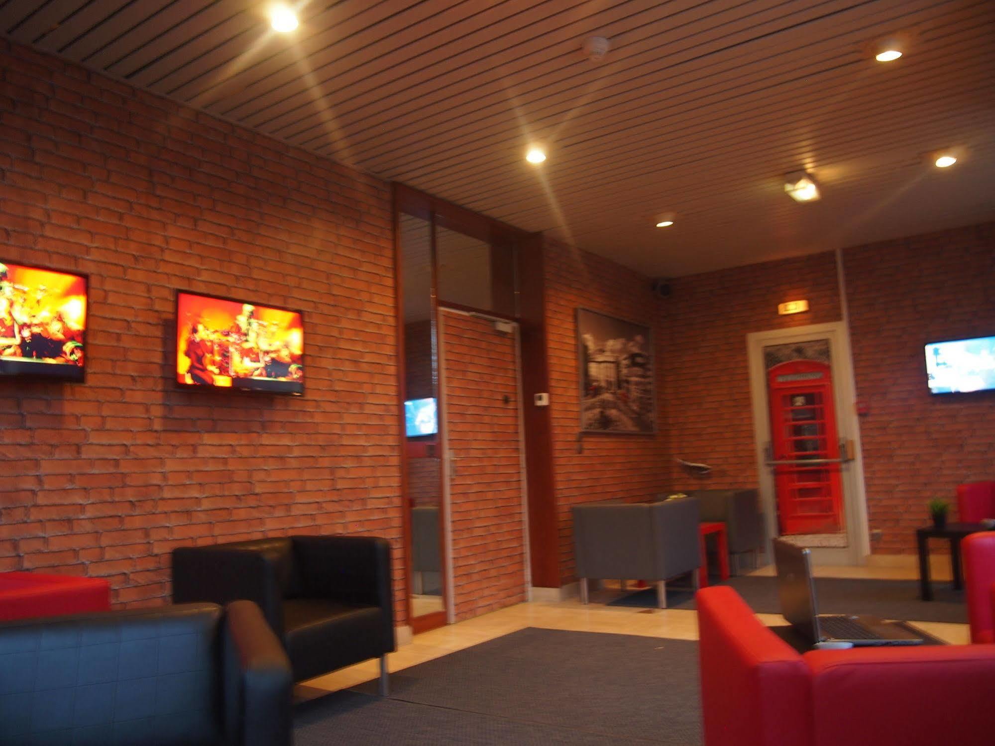 Comfort Hotel Rosporden Concarneau Zewnętrze zdjęcie
